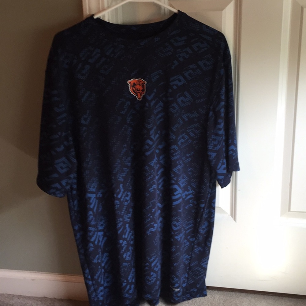 Bears dry wick T-shirt  never worn